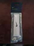 Nowa opaska z froty Nike