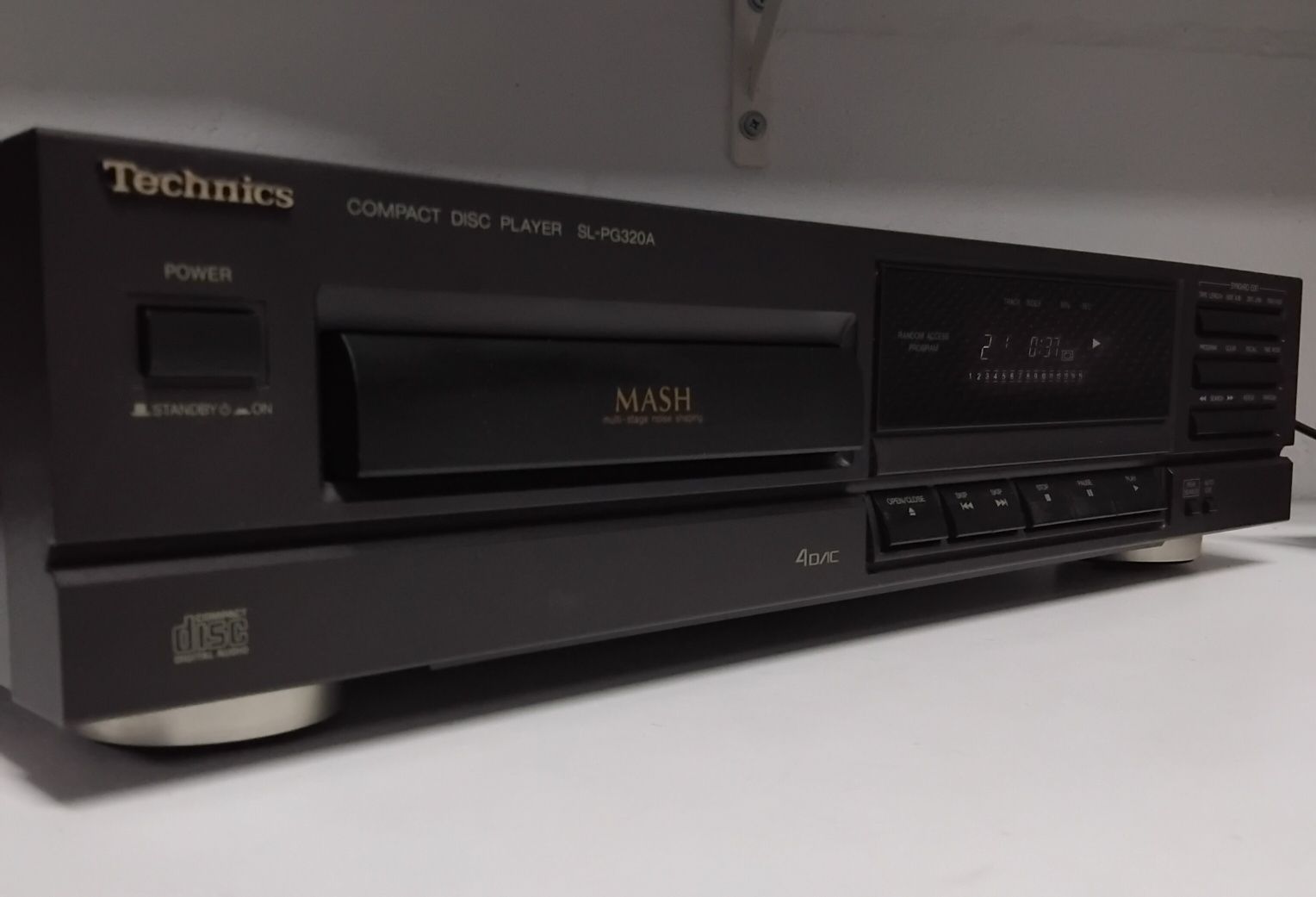 TECHNICS leitor de cd SL-P320A