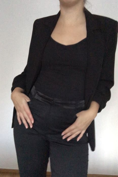 Czarne eleganckie spodnie chinosy SIMPLE