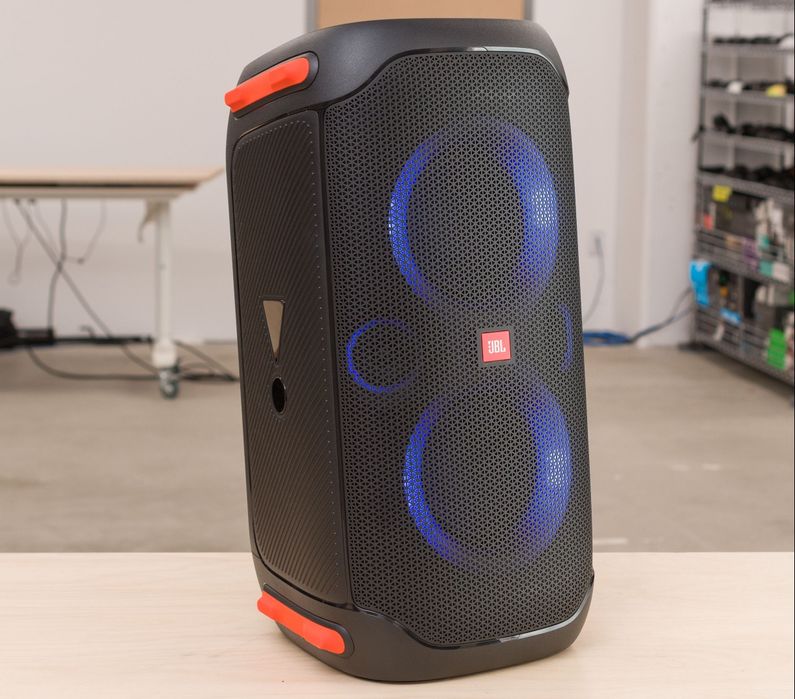 Coluna JBL Party Box High Power como nova em caixa com Fatura e garant