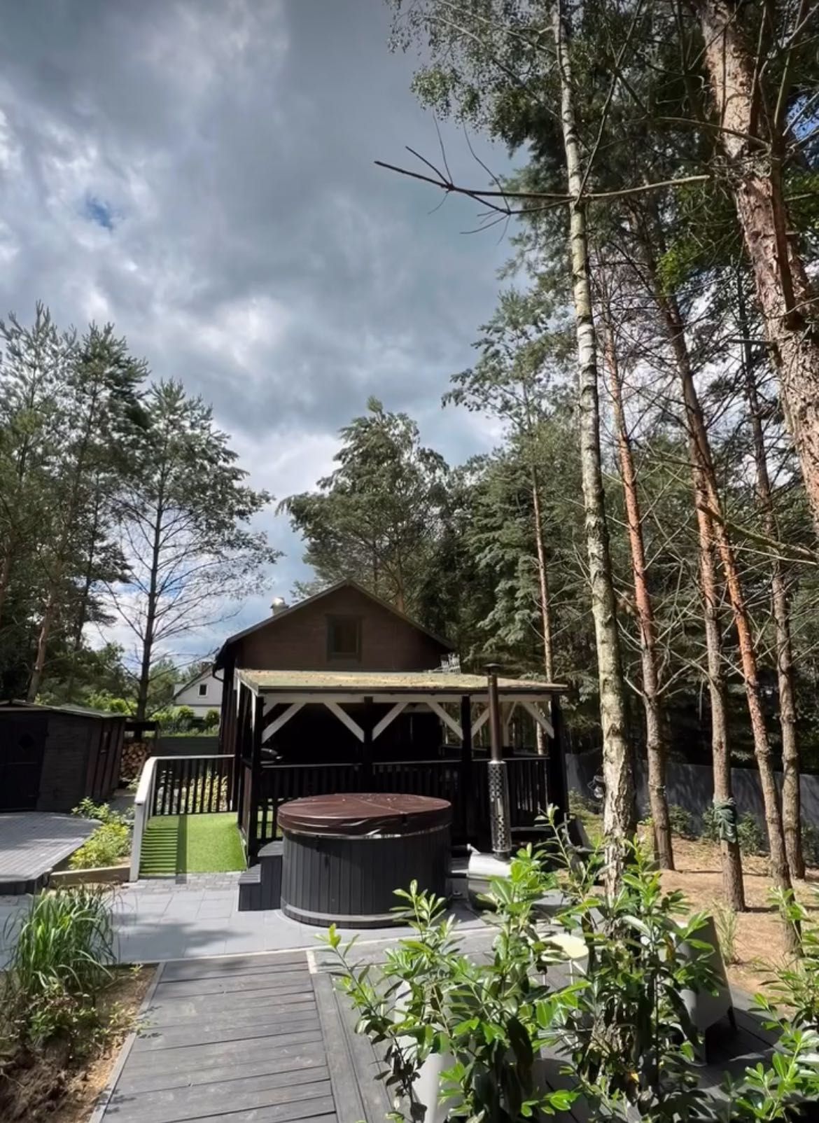 Nocleg /Domek 8 osobowy nad jeziorem Budzisławskim.