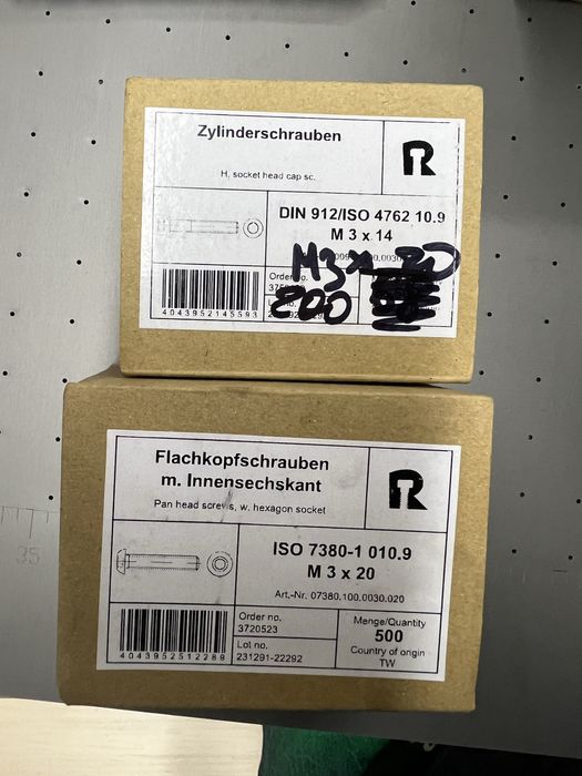 Гвинт М3 різні та м5х18, чорні