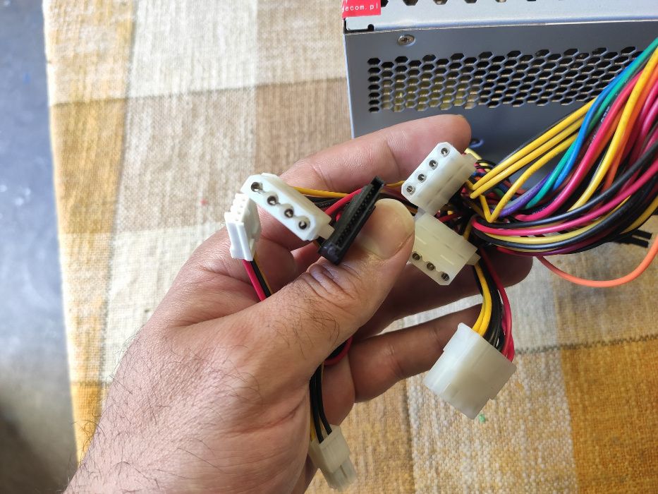 Fonte de Alimentação 350 Watts ATX