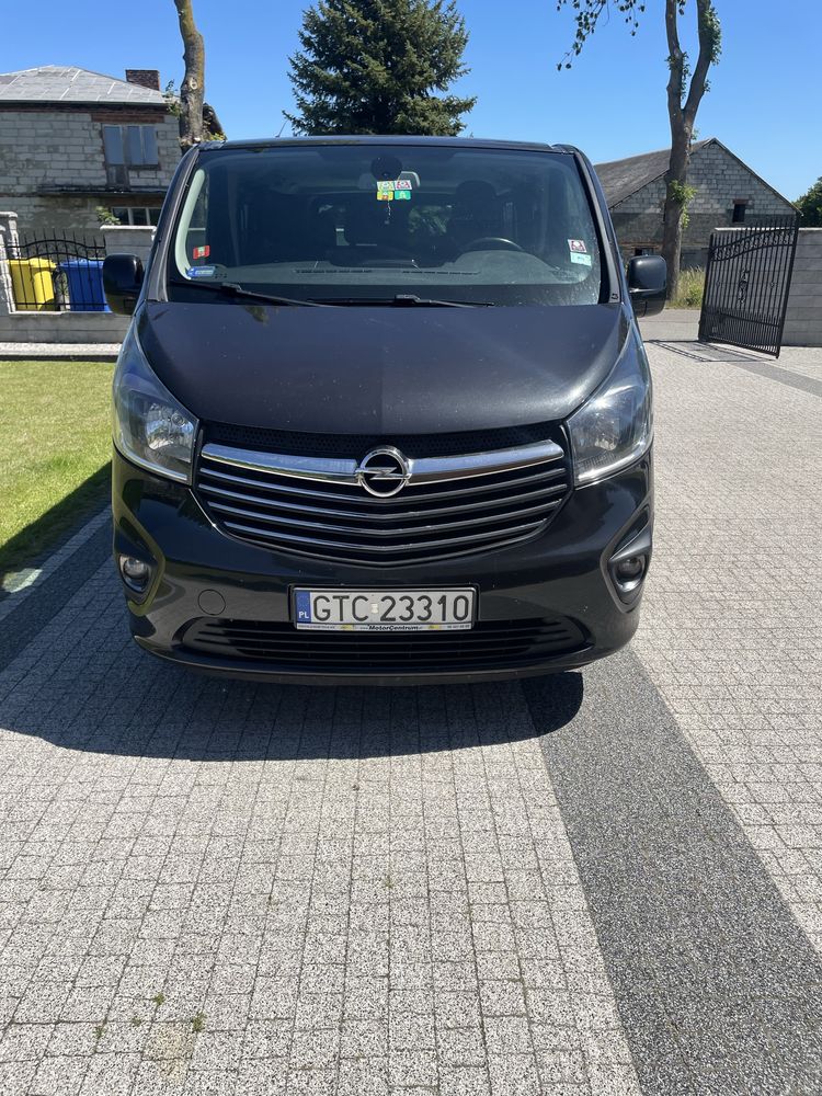 Opel vivaro long 2018 r 1.6 biturbo 125 9 osobowy