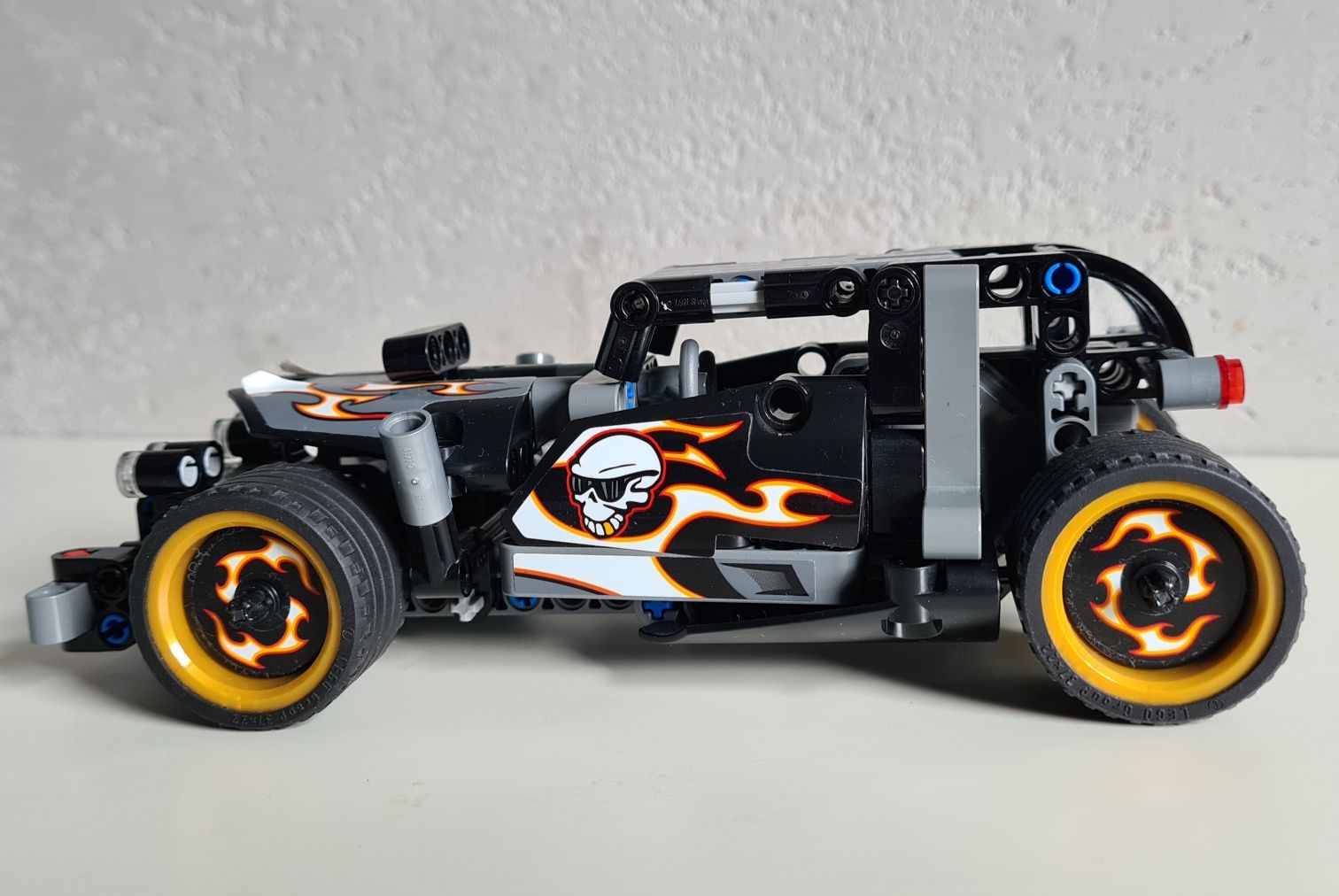 Lego wyścigówka 42046