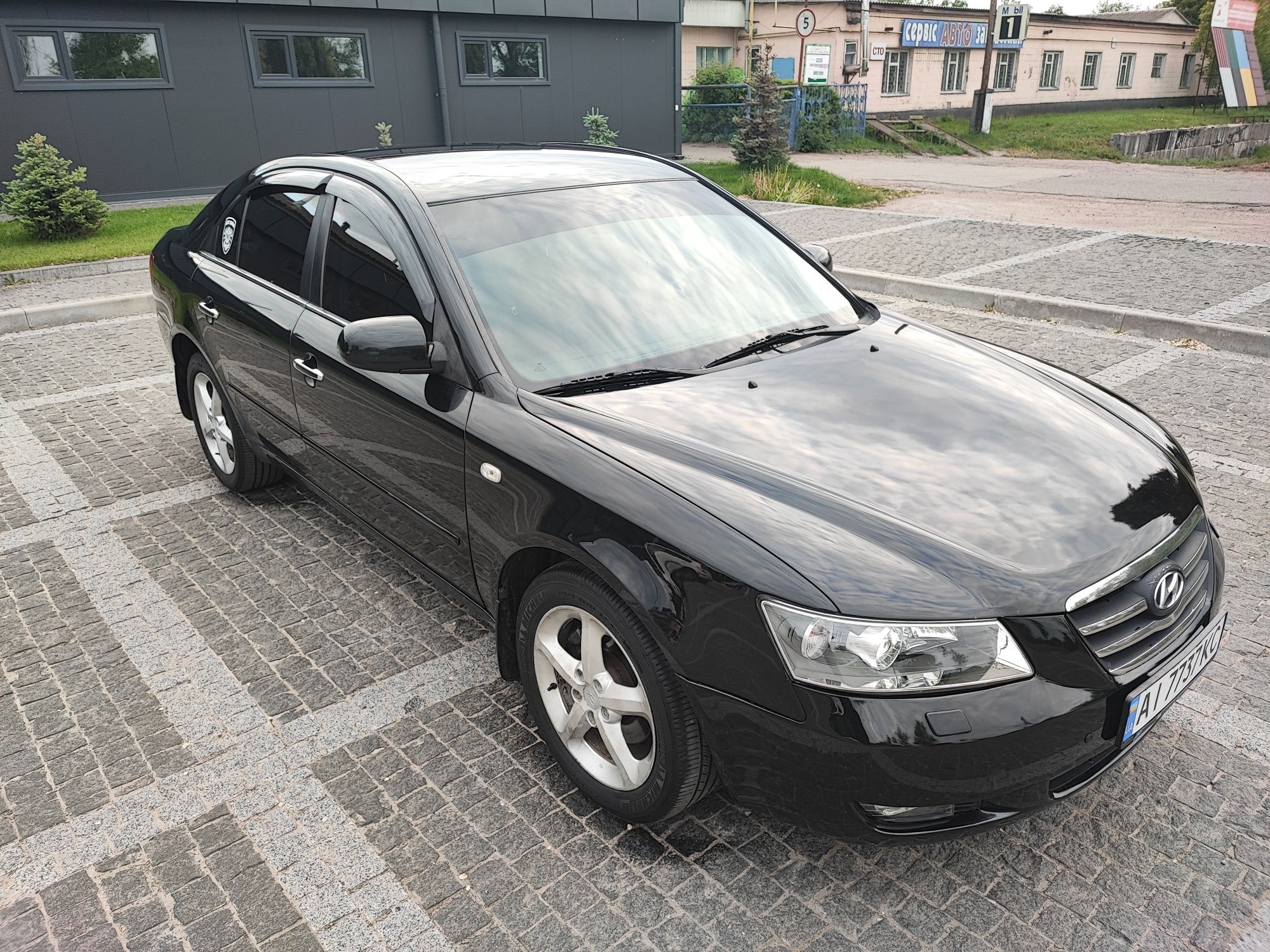 Hyundai sonata nf 2.4газ/бензин в максимальній комплектації