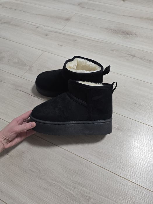 Продаю жіночі угги !!