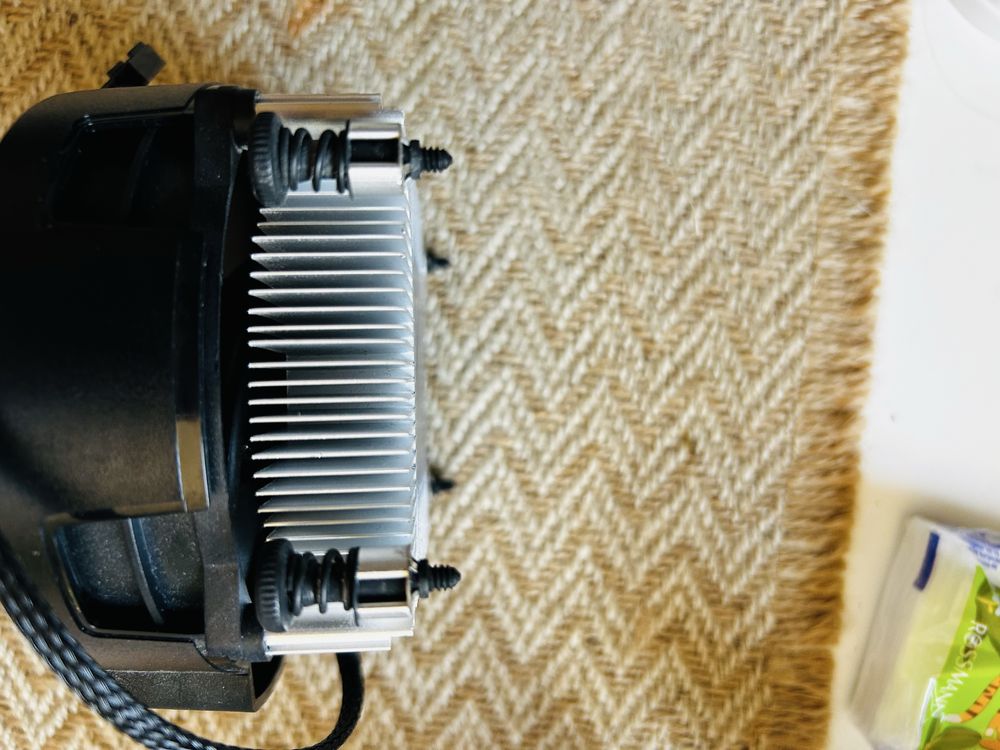 Chlodzenie boxowe AMD stealth wraith