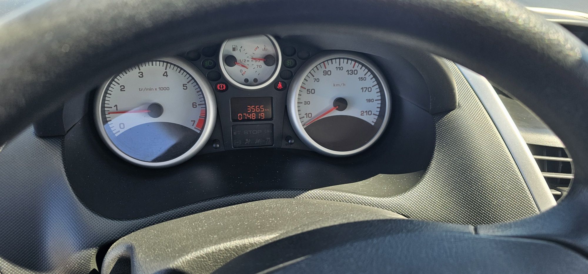 Peugeot 206+ 2009r 1.4 75km - po kolizji z dzikiem