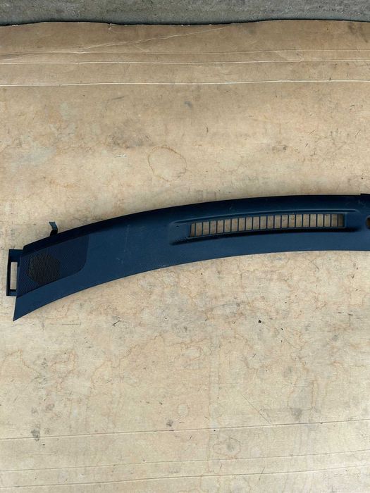 Podszybie wewnętrzne konsoli deski rozdzielczej Nissan Qashqai II J11