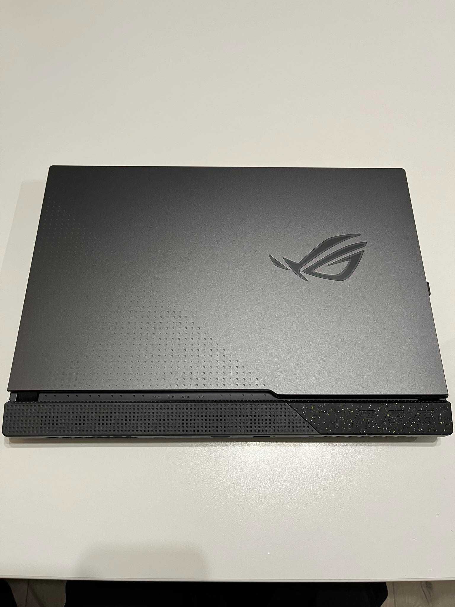 Laptop gamingowy ASUS ROG Strix G513RW