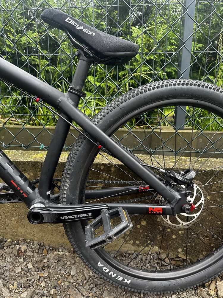 Ns bikes movement 1 (dirt reverse marzochi dj race face dirt)