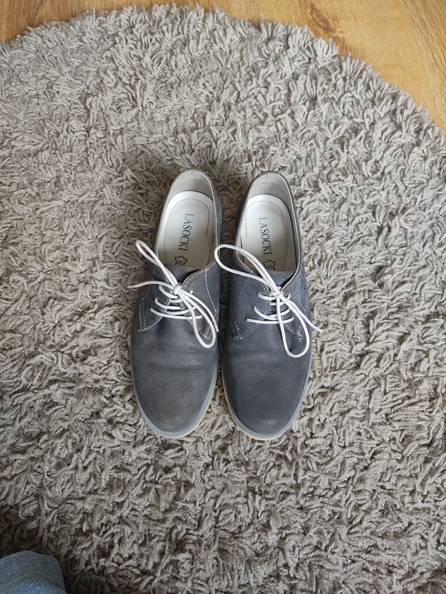 Niebieskie zamszowe skórzane buty z Lasockiego CCC 37 Oxfordy mokasyny