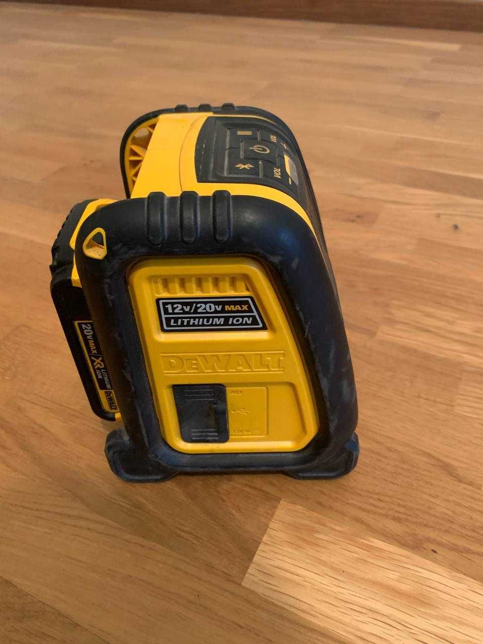 Колонка DeWalt DCR006