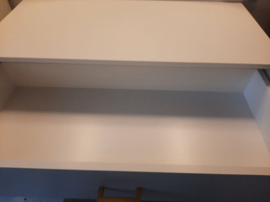 Toaletka wisząca z szufladą