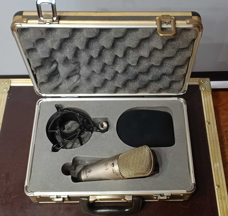 Behringer B-1  mikrofon