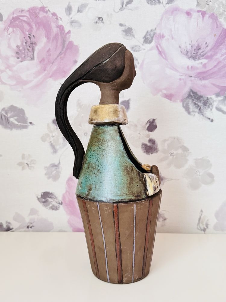 Ceramiczny Wazon figurka dziewczyny, Elbogen Keramik, retro ozdoba