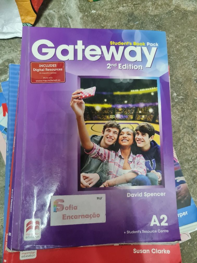 Vendo livros escolares