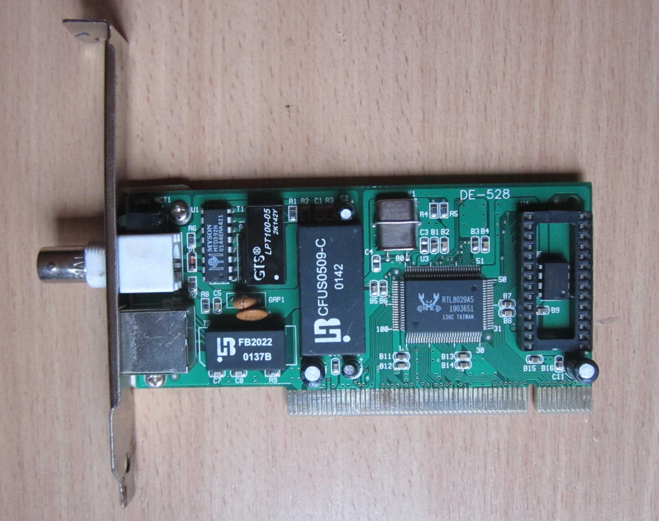 Сетевая карта D-Link DE-528CT PCI - Ethernet RJ45 100 Мбит/с