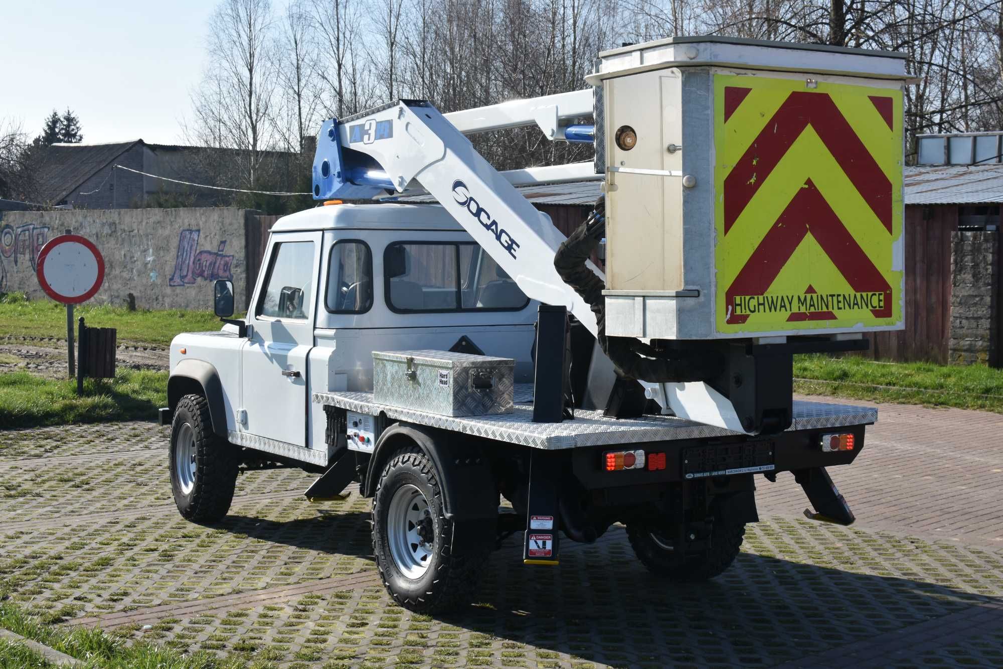 Land Rover Defender 130 Podnośnik Koszowy Zwyżka SOCAGE A-314 rok-2016