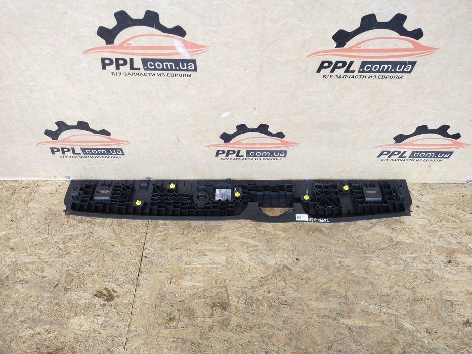 Ford Transit Connect II Mk2 13- накладка задней панели багажника