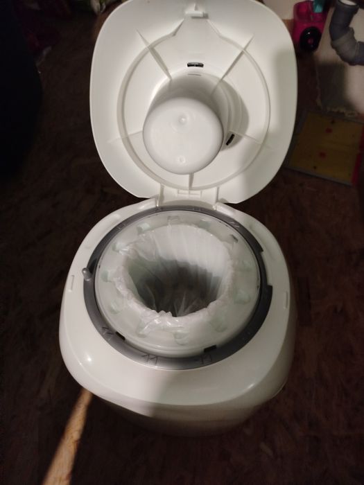 Kosz na pieluchy Tommee Tippee Sangenic Tec