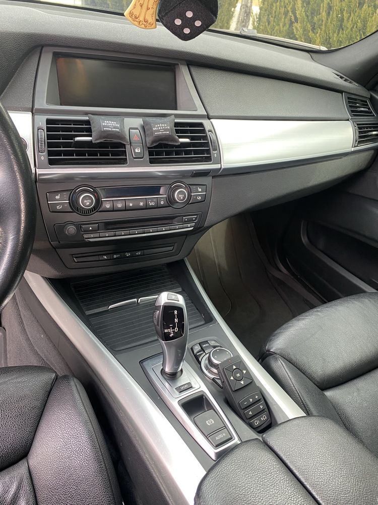 BMW x5 e70 50i 2010