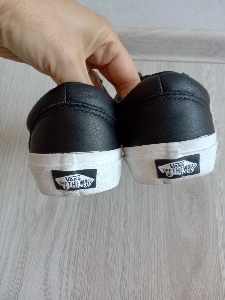 Buty Vans Old Skool z zamkiem r.36