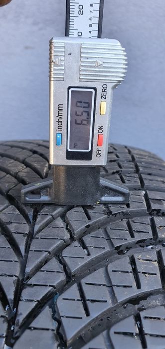 225/45/18 Goodyear Demo