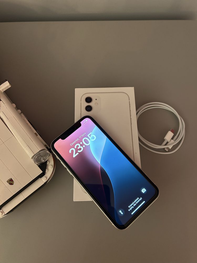 iPhone 11 - stan idealny