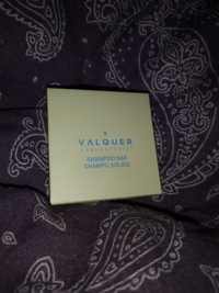 Твердий шампунь для всіх типів волосся від іспанського бренду Valquer.