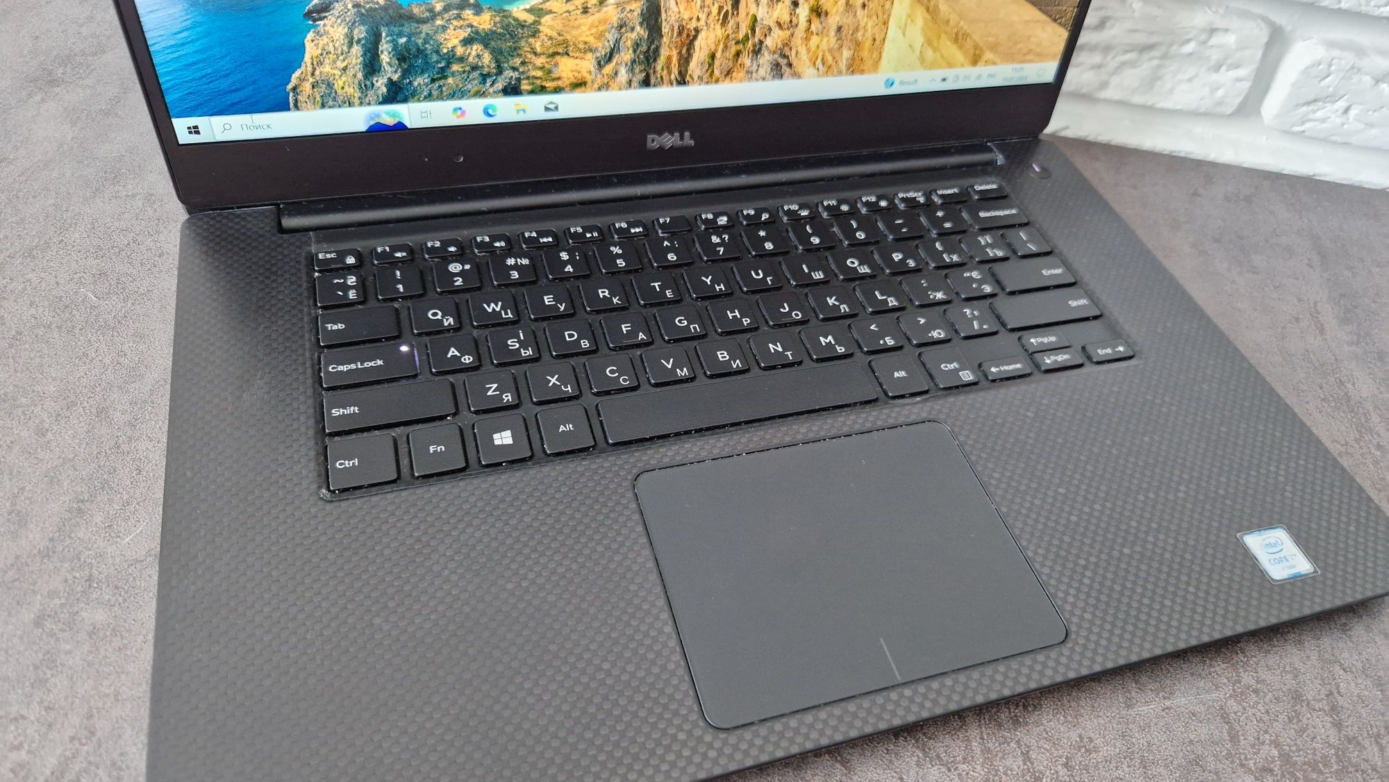 Ноутбук Игровой Dell XPS 9550 / i7-6700HQ/16/256/nVidia