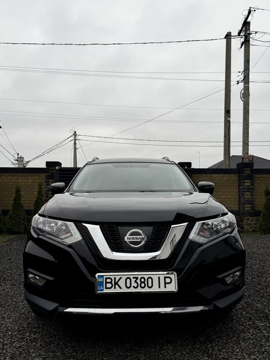 Автомобіль NIssan Rogue Продаж