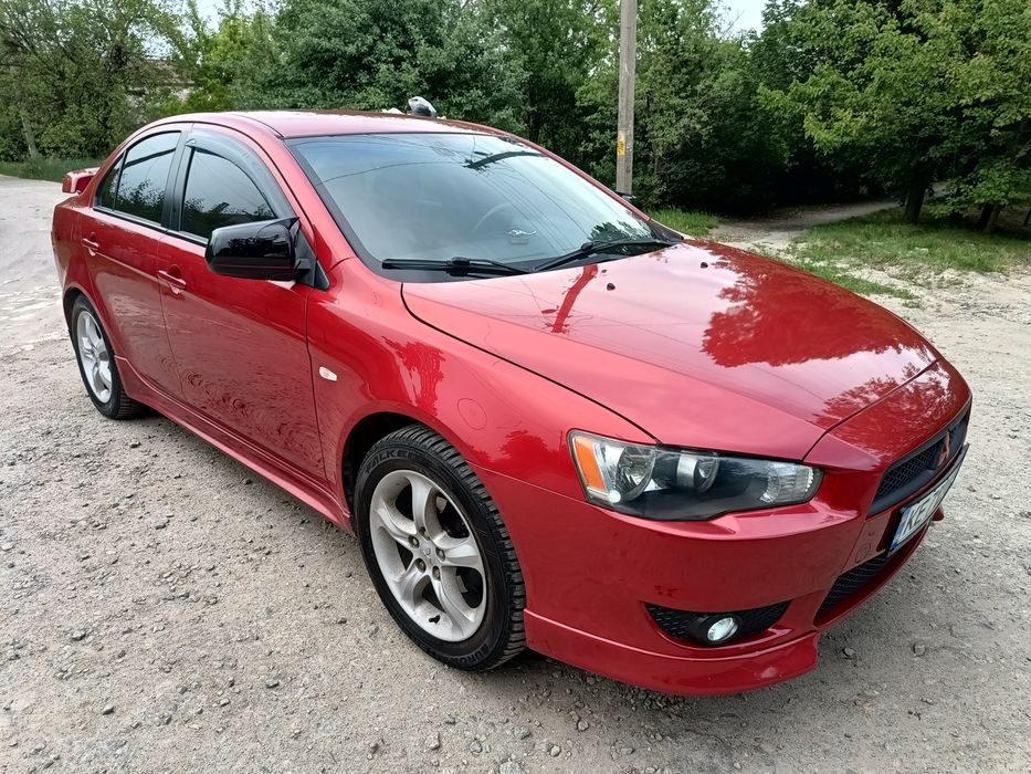 Mitsubishi lancer 10 2.0