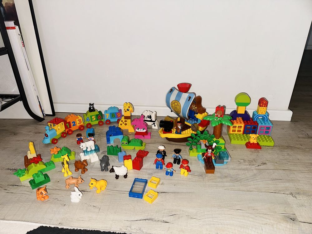6 zestawów LEGO Duplo - kolejka, zwierzątka, statek, kreatywny domek