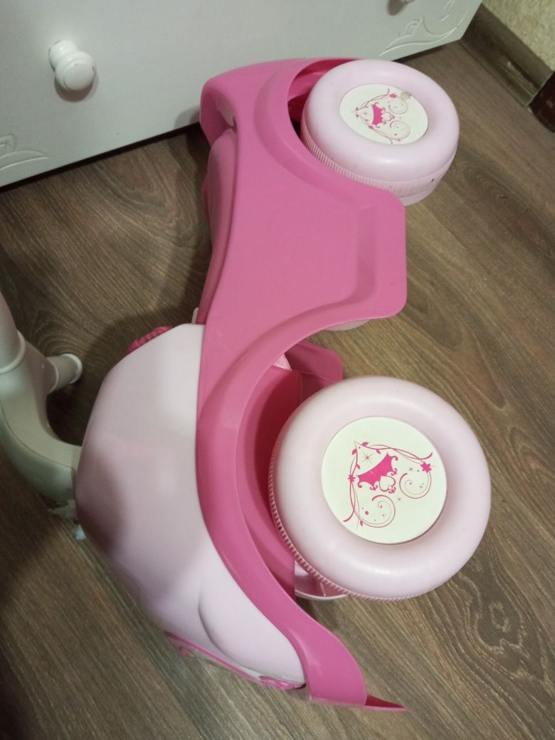 Машинка толокар Disney/для дівчинки,музикальна