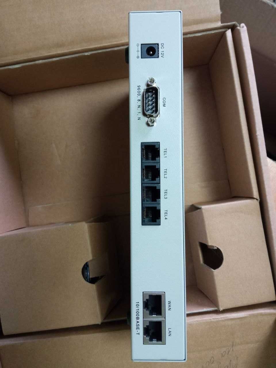 Dynamix DW-4FXS/S Шлюз VoIP 4xFXS порта SIP
