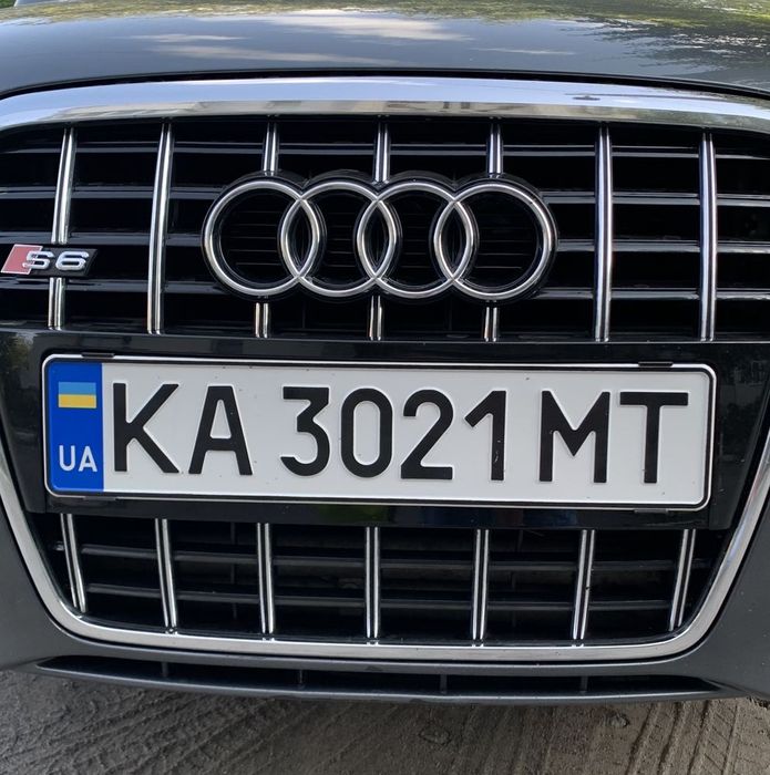 Рамка / Надміцні тримач номерного знака / Без рамкові тримачі / 4шт.