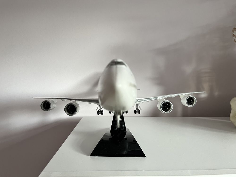 Model samolotu Boeing 747-800 Lufthansa