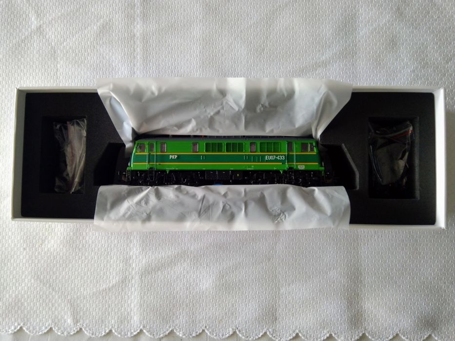 Elektrowóz EU07-433 PKP Ep. Vc (Schlesienmodelle 107022) Analog