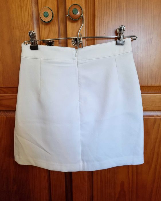 Saia branca Stradivarius, tamanho 34