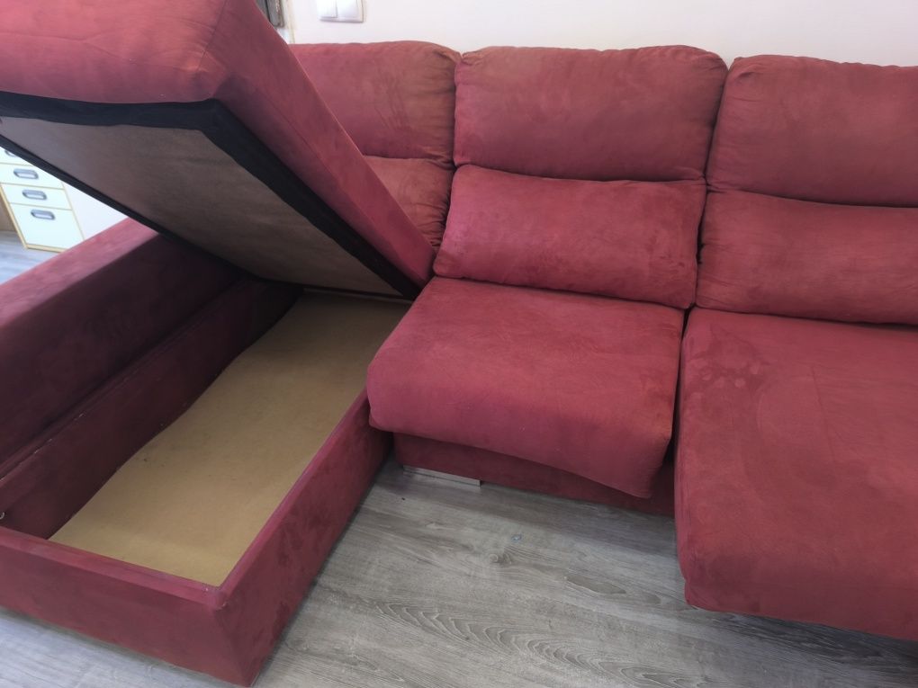 Chaise Longue grená – 263 cm – Lado esquerdo – Usado