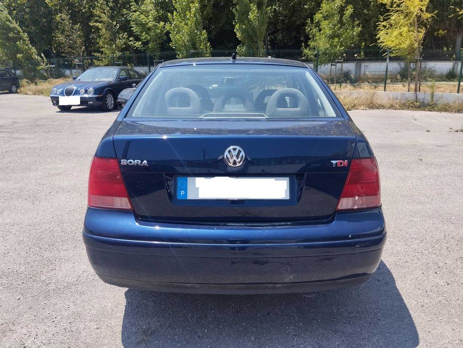 VW Bora 1.9 TDI usado