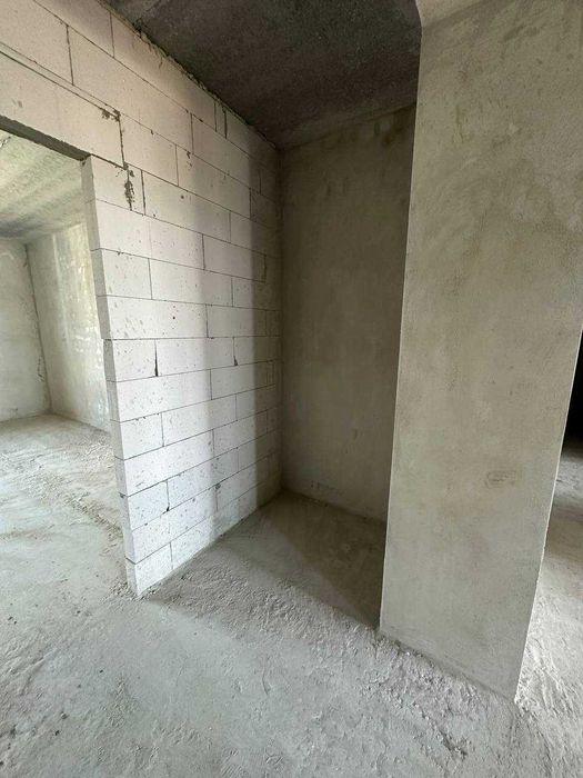 Продаж  3 кімнатної квартири на Бамі