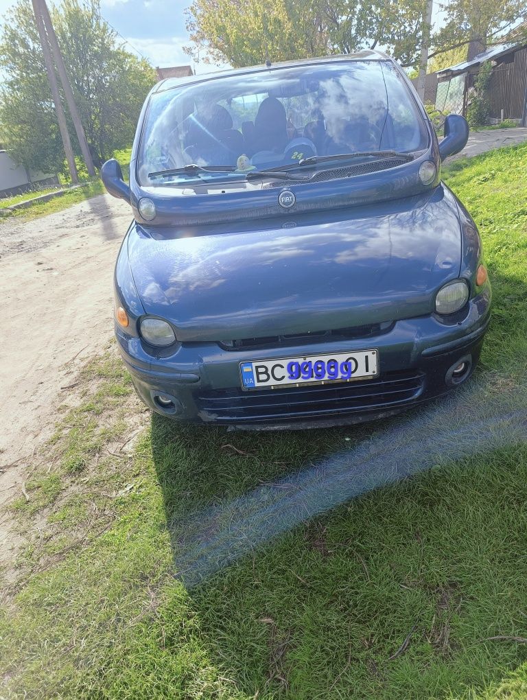 Multipla мінівен 2000 італієць