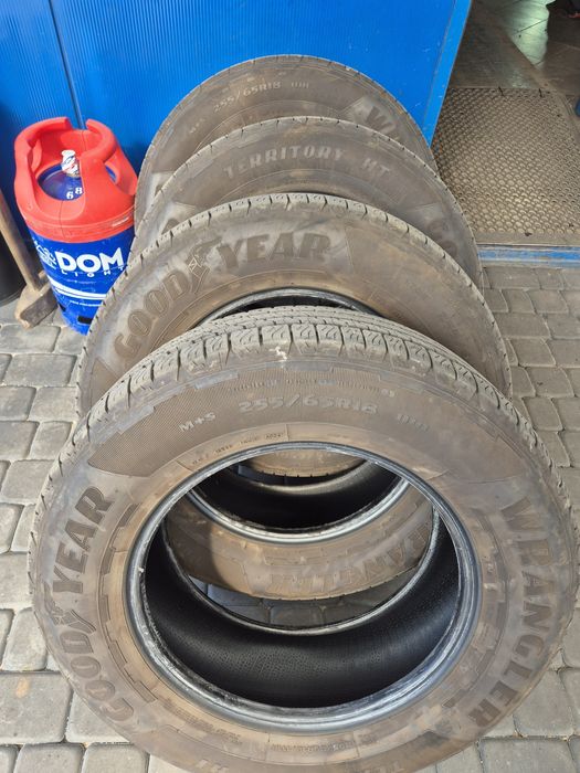 Goodyear Wrangler Territory 255/65 R18 4szt.  Wielosezonowe