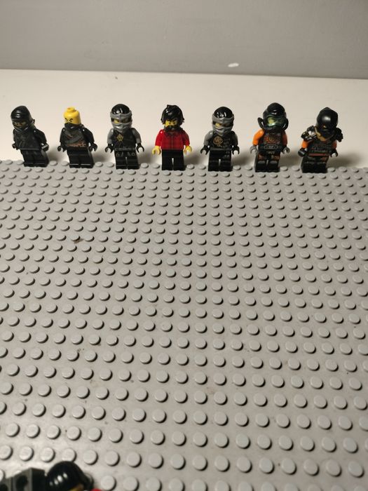 Figurki LEGO ninjago cole