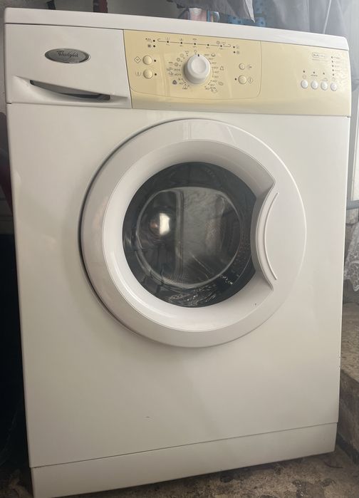 Стиралка Whirlpool на 5 кг