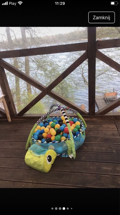 Mata edukacyjna , suchy basenik na kulki.