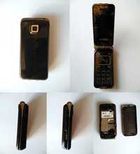 Мобильные телефоны Samsung и зарядки